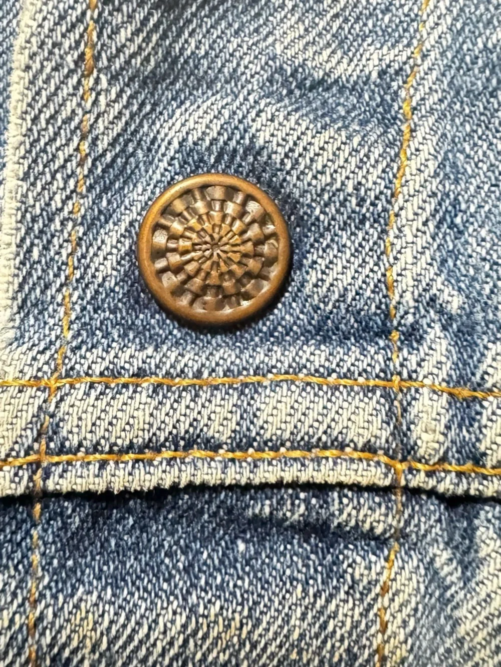 Bar C RARE FIND VTG 60-70s Harley-Davidson Light Distress Blue Denim Jacket